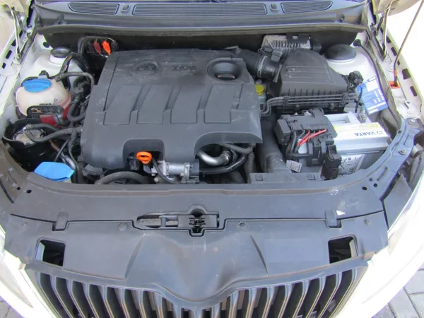 Škoda Roomster 1.6 TDI 66kW - foto 36