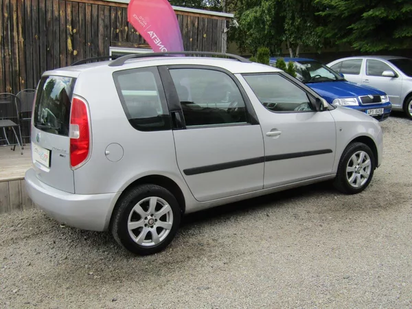 Škoda Roomster 1.6 16V 77kW - foto 10