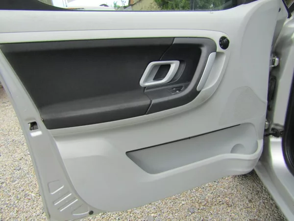 Škoda Roomster 1.6 16V 77kW - foto 18