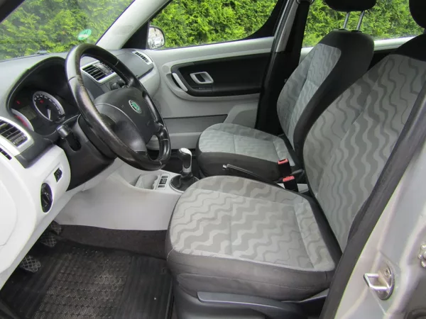 Škoda Roomster 1.6 16V 77kW - foto 19