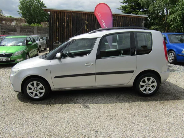 Škoda Roomster 1.6 16V 77kW - foto 3