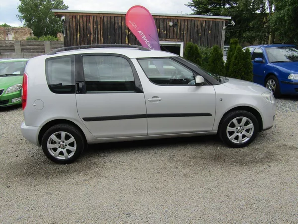 Škoda Roomster 1.6 16V 77kW - foto 9