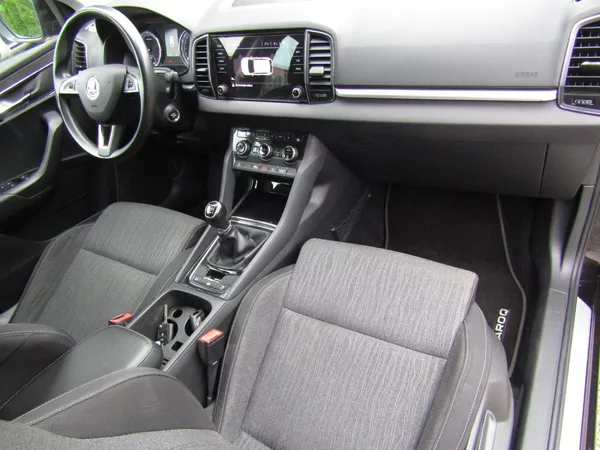 Škoda Karoq 1.0 TSI 85kW ACC + KAMERA - foto 14
