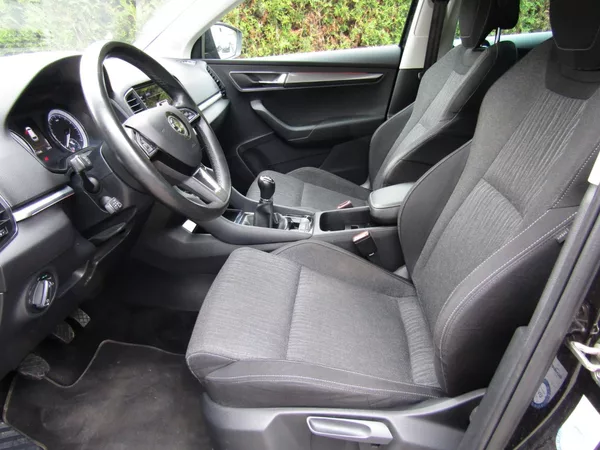 Škoda Karoq 1.0 TSI 85kW ACC + KAMERA - foto 19