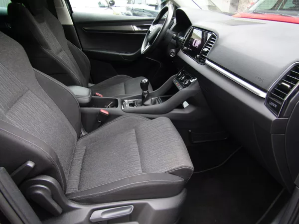 Škoda Karoq 1.0 TSI 85kW ACC + KAMERA - foto 28