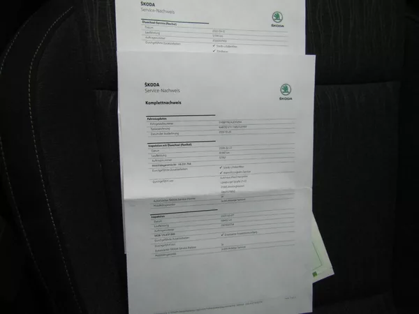 Škoda Karoq 1.0 TSI 85kW ACC + KAMERA - foto 40