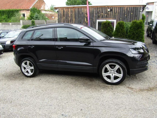 Škoda Karoq 1.0 TSI 85kW ACC + KAMERA - foto 8