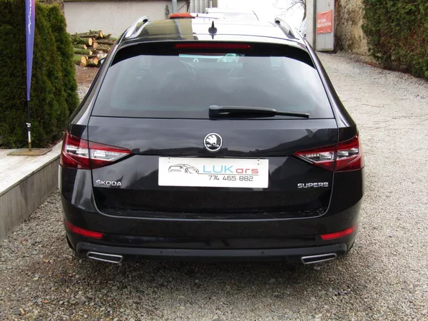 Škoda Superb 2.0 TDI 140kW DSG SPORT LINE - foto 12