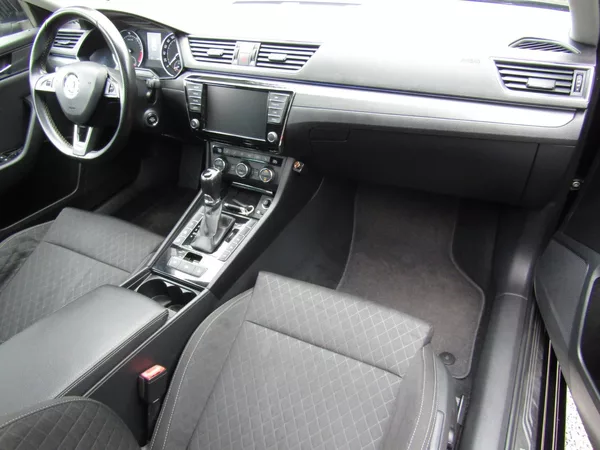 Škoda Superb 2.0 TDI 140kW DSG SPORT LINE - foto 14