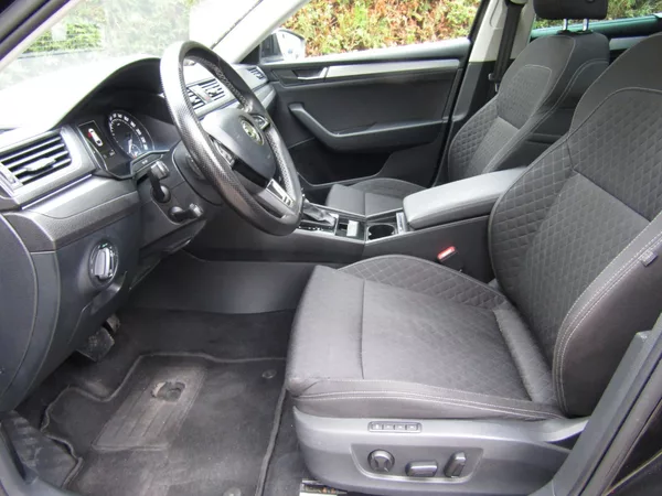 Škoda Superb 2.0 TDI 140kW DSG SPORT LINE - foto 20