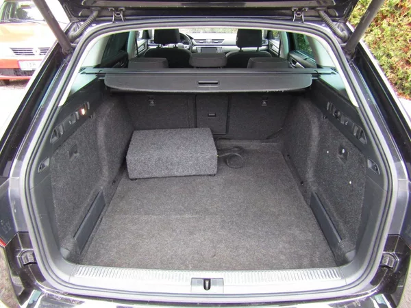 Škoda Superb 2.0 TDI 140kW DSG SPORT LINE - foto 25