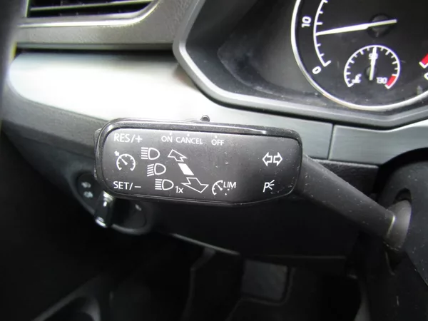 Škoda Superb 1.6 TDI 88kW DSG - foto 30