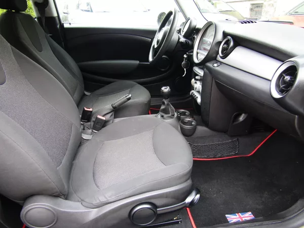 Mini One 1.4 16v 55kW NOVÁ SPOJKA - foto 22