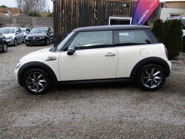 Mini One 1.4 16v 55kW NOVÁ SPOJKA - foto 3