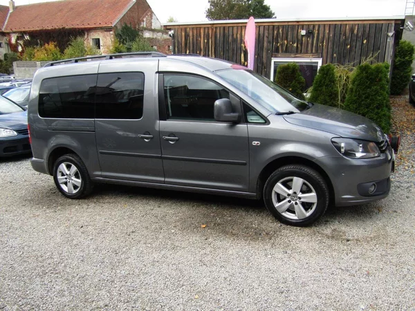 Volkswagen Caddy MAXI DSG 7MÍST - foto 8