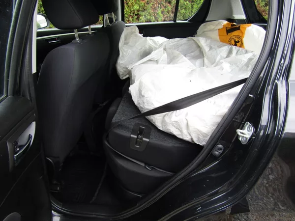 Suzuki Swift 1.3 16V 69kW 4X4 - foto 21