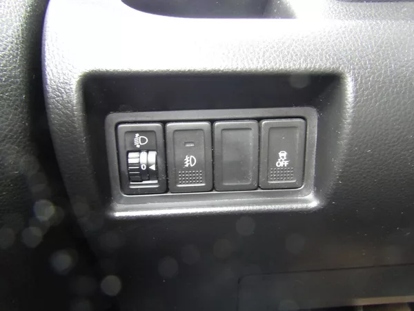 Suzuki Swift 1.3 16V 69kW 4X4 - foto 29