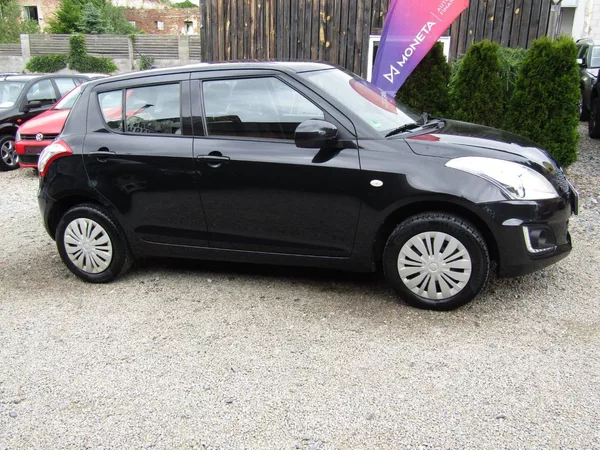 Suzuki Swift 1.3 16V 69kW 4X4 - foto 8