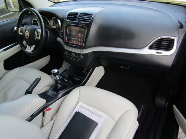 Fiat Freemont 2.0 JTD 100kW 7 MÍST - foto 14