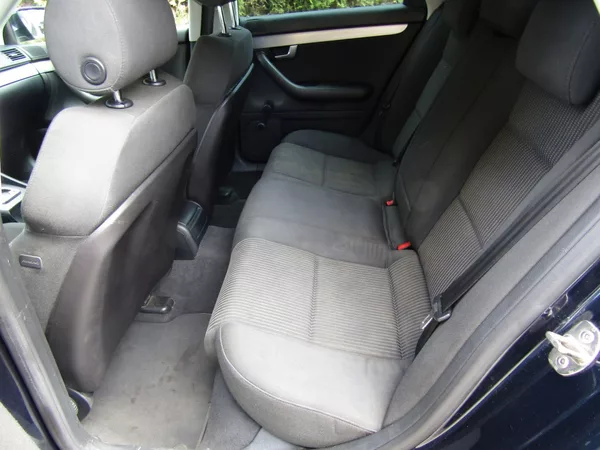 Audi A4 Avant 2.0 TDI 103kW AUTOMAT - foto 20