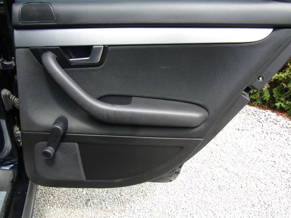 Audi A4 Avant 2.0 TDI 103kW AUTOMAT - foto 22