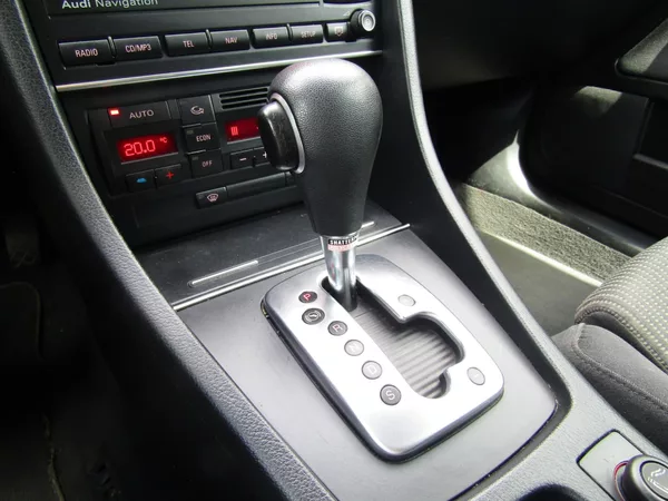 Audi A4 Avant 2.0 TDI 103kW AUTOMAT - foto 31