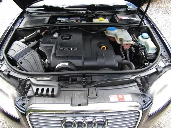 Audi A4 Avant 2.0 TDI 103kW AUTOMAT - foto 33