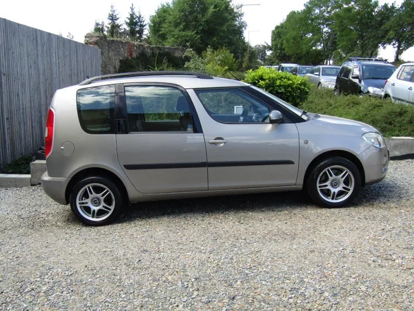 Škoda Roomster 1.9 TDI 77kW BEZ DPF - foto 10