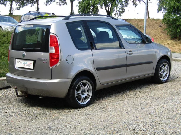 Škoda Roomster 1.9 TDI 77kW BEZ DPF - foto 12