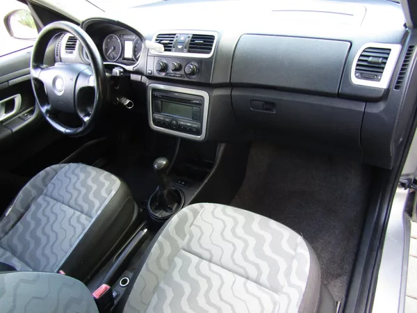 Škoda Roomster 1.9 TDI 77kW BEZ DPF - foto 14