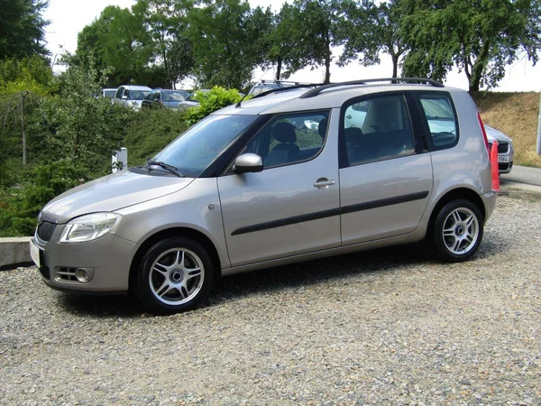 Škoda Roomster 1.9 TDI 77kW BEZ DPF - foto 2