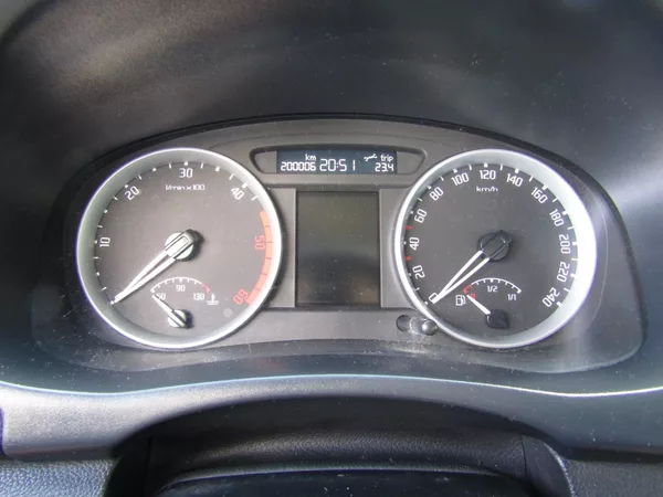 Škoda Roomster 1.9 TDI 77kW BEZ DPF - foto 27