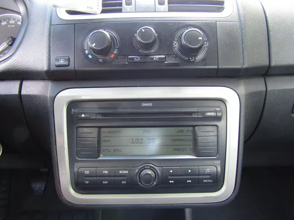 Škoda Roomster 1.9 TDI 77kW BEZ DPF - foto 32
