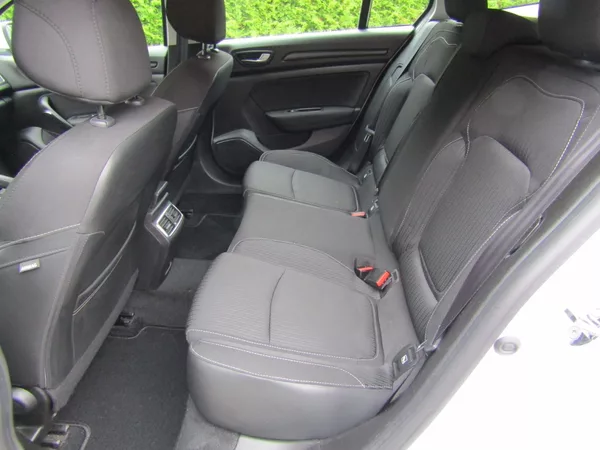 Renault Mégane 1.3 TCe AUTOMAT - foto 23