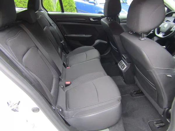 Renault Mégane 1.3 TCe AUTOMAT - foto 29