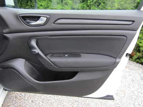 Renault Mégane 1.3 TCe AUTOMAT - foto 30
