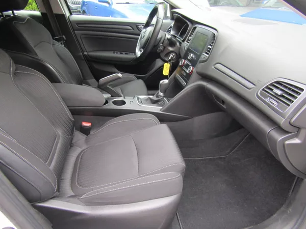 Renault Mégane 1.3 TCe AUTOMAT - foto 31