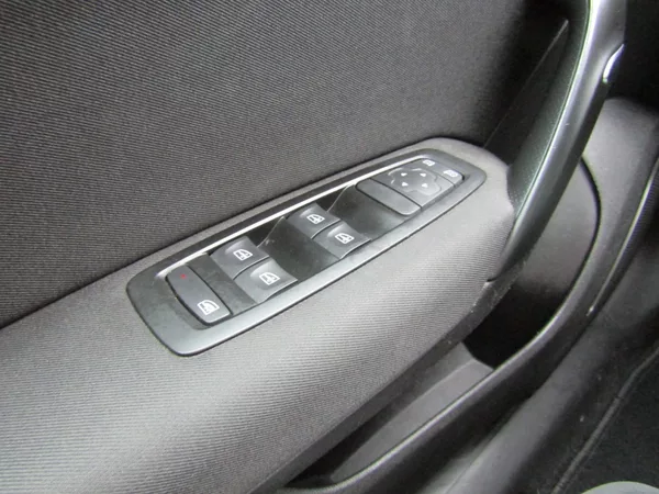 Renault Mégane 1.3 TCe AUTOMAT - foto 34