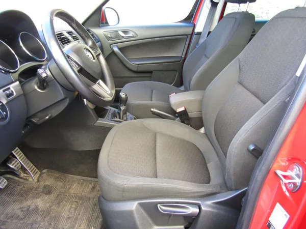 Škoda Yeti 1.4 TSI 90kW TOP QUALITY - foto 19