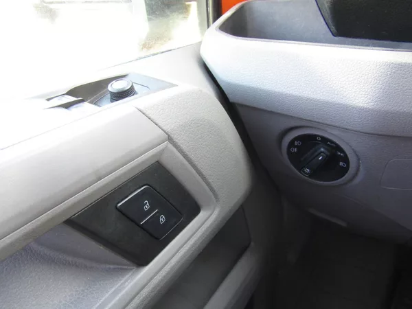 Volkswagen Crafter 2.0 TDI 130kW ACC 6 MÍST - foto 9