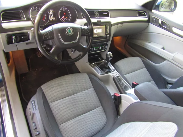 Škoda Superb 2.0 TDI CR 103kW - foto 13