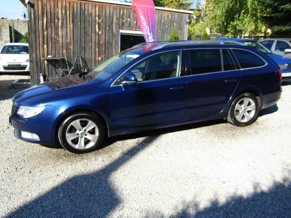 Škoda Superb 2.0 TDI CR 103kW - foto 2