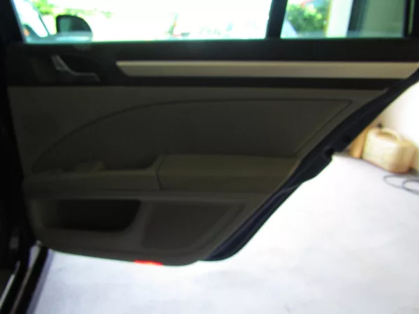 Škoda Superb 2.0 TDI CR 103kW - foto 26