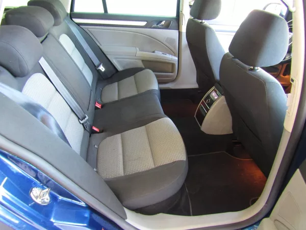 Škoda Superb 2.0 TDI CR 103kW - foto 27