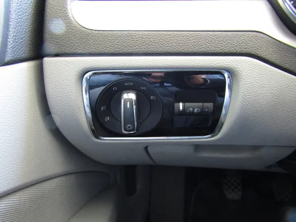Škoda Superb 2.0 TDI CR 103kW - foto 31