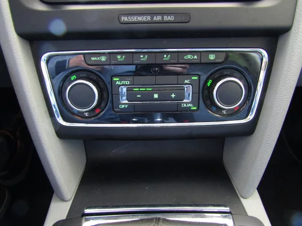Škoda Superb 2.0 TDI CR 103kW - foto 34