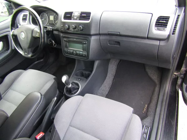 Škoda Fabia 1.4 16V 63kW SPORT - foto 14