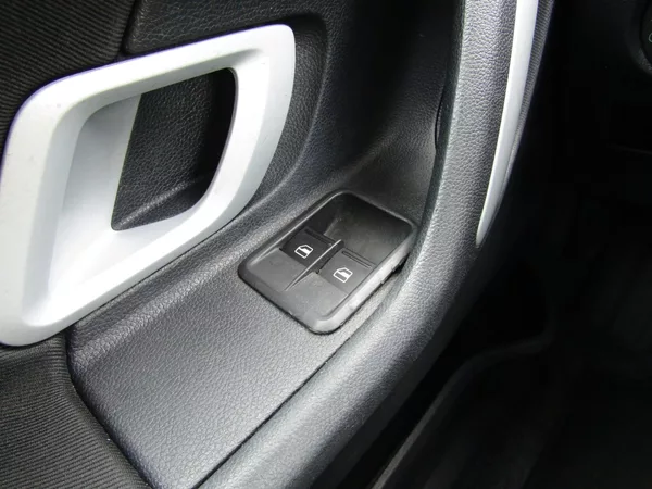 Škoda Fabia 1.4 16V 63kW SPORT - foto 29