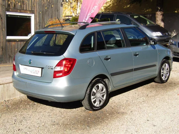 Škoda Fabia 1.2 12v 44kW ZIMNÍ PNEU - foto 11