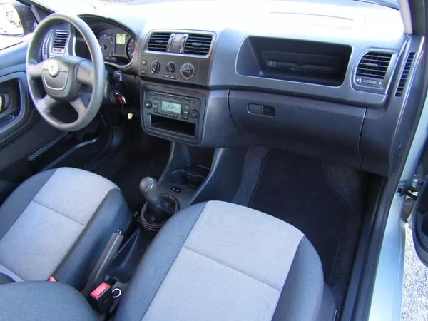 Škoda Fabia 1.2 12v 44kW ZIMNÍ PNEU - foto 14